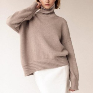 Solid Turtle Neck Women′s Loose Sweater